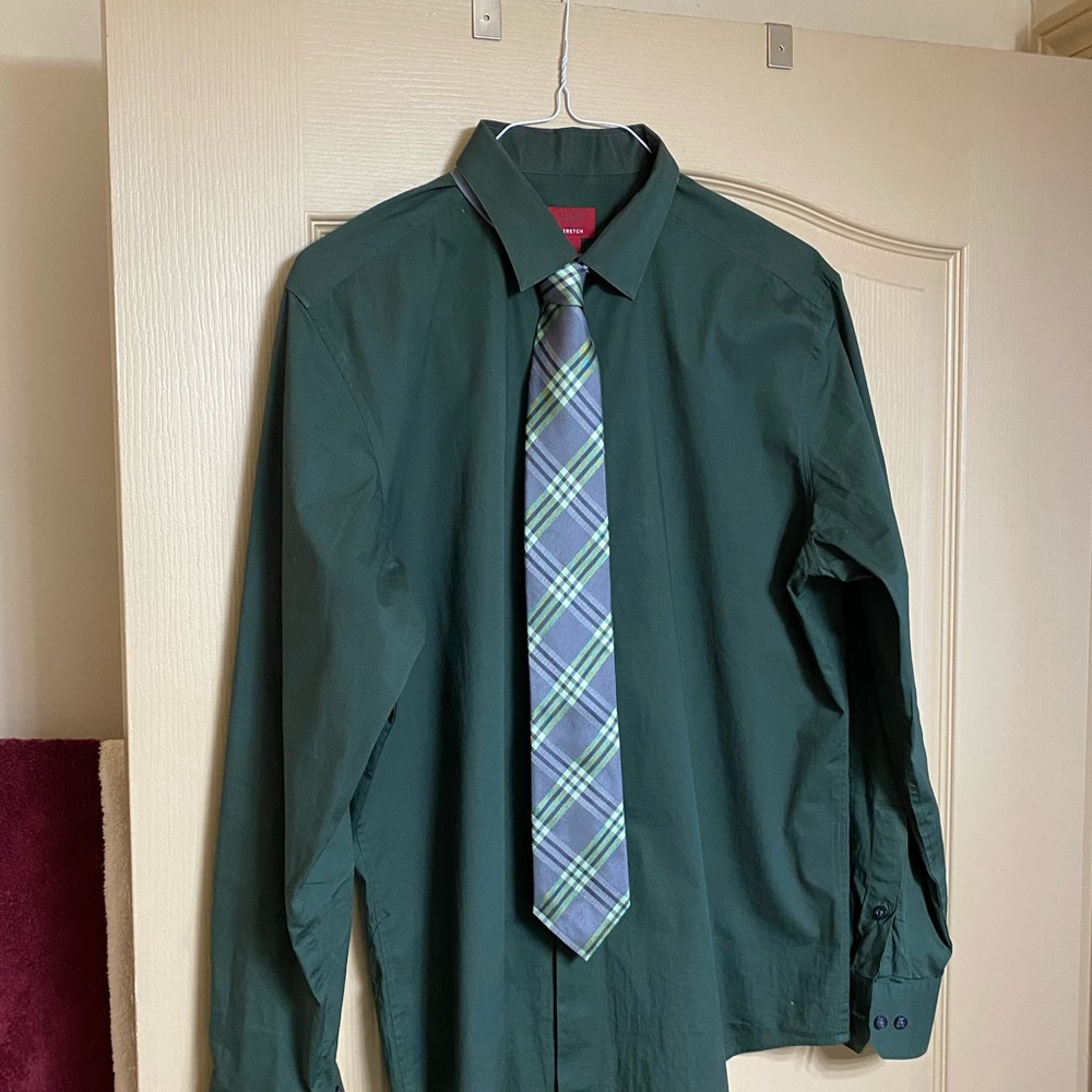 Alfani Slim Fit dress shirt with tie.